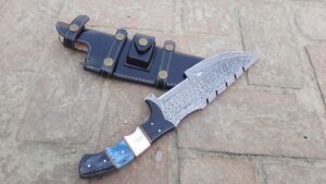 TRACKER KNIFE