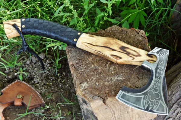 HANDMADE VIKING AXE - Image 3