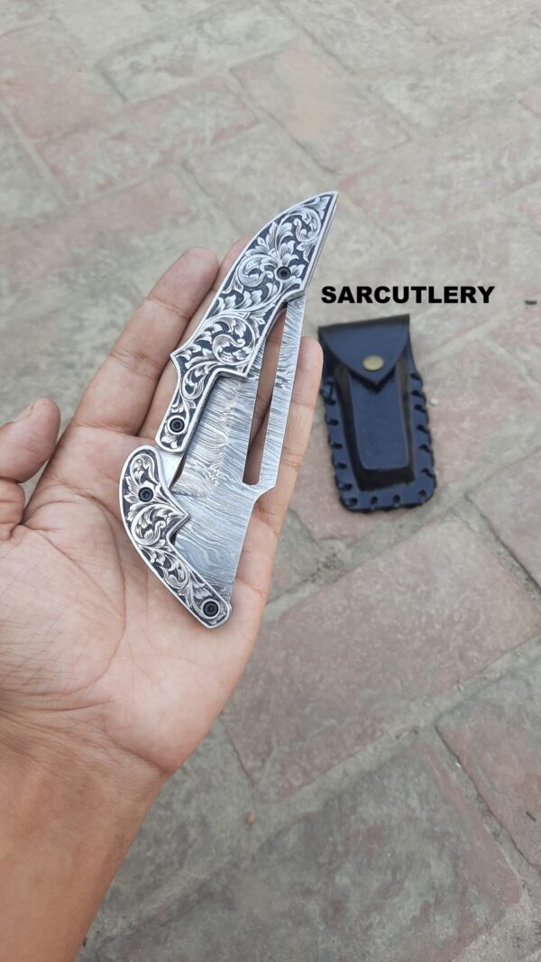 HANDMADE DAMASCUS ENGRAVING POCKET KNIFE - Image 4