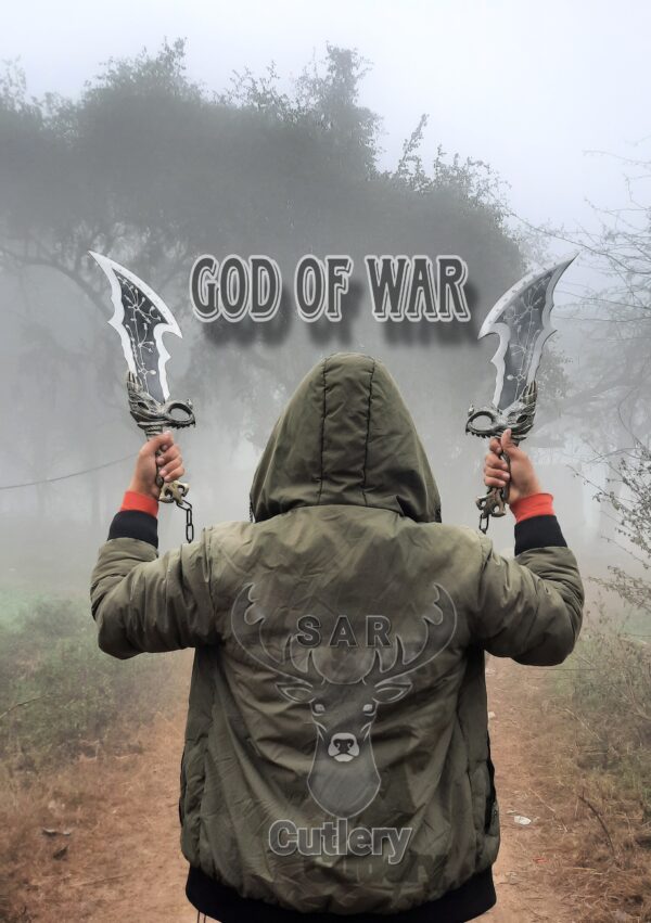 GOD OF WAR KRATOS BLADES OF CHAOS - Image 2