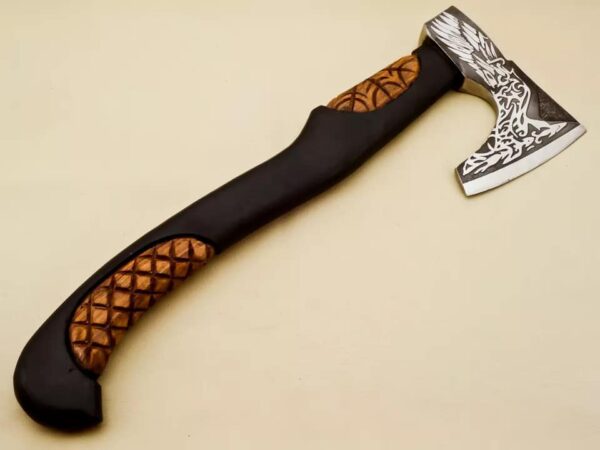 CUSTOM HANDMADE AXE ETCHING ON THE BLADE - Image 4