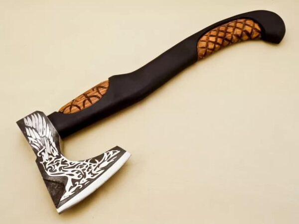 CUSTOM HANDMADE AXE ETCHING ON THE BLADE - Image 5