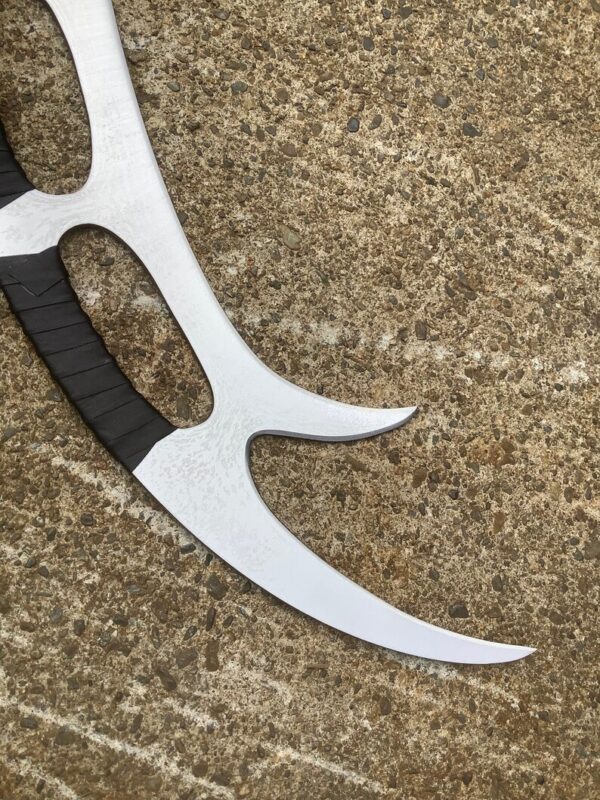 Star Trek 24 inches Steel Replica Klingon Bat'leth Sword - Image 3