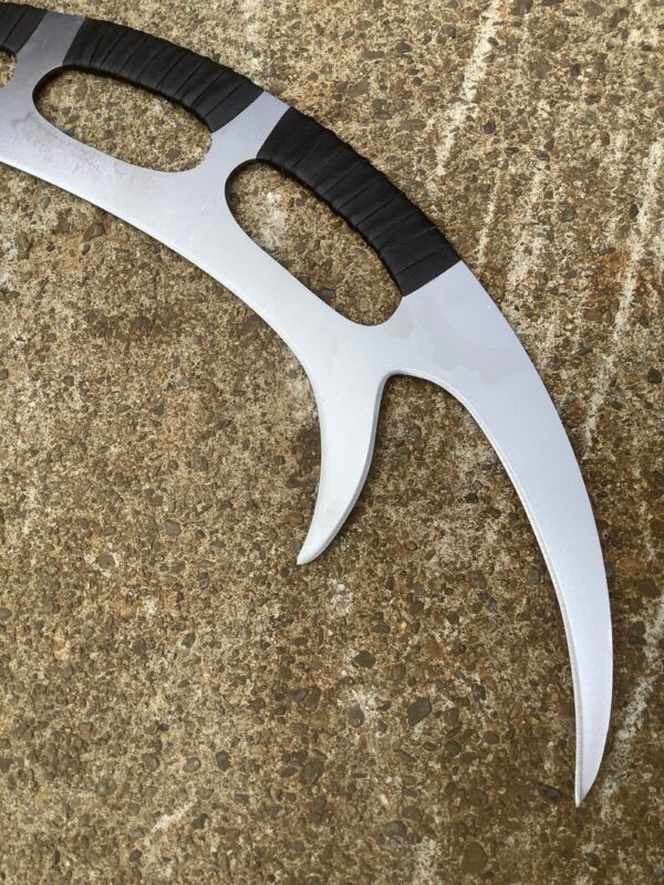 Star Trek 24 inches Steel Replica Klingon Bat'leth Sword - Image 4