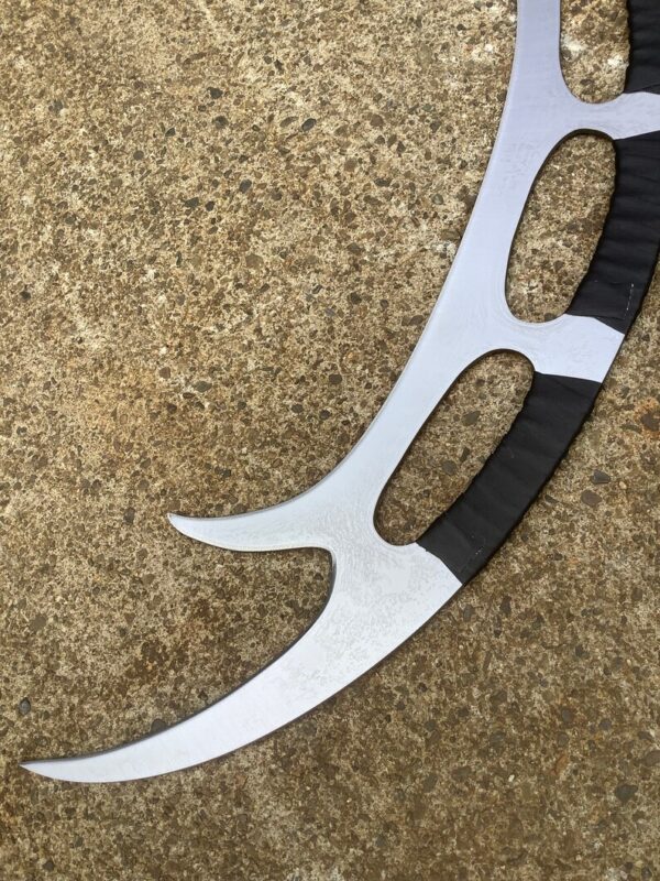 Star Trek 24 inches Steel Replica Klingon Bat'leth Sword - Image 6