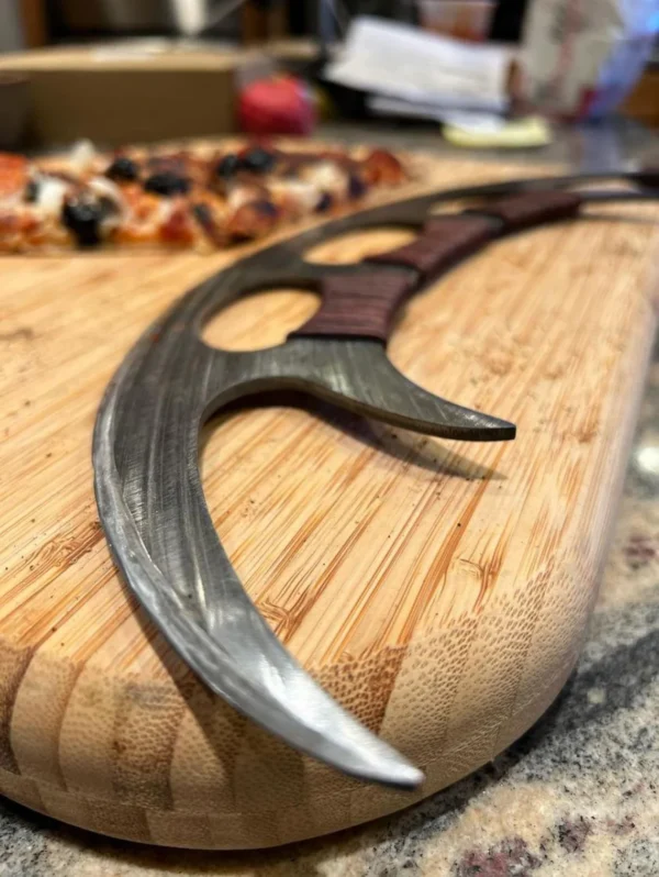 Klingon Bat'leth Pizza Cutter | Sword Of Kahlees - Image 3