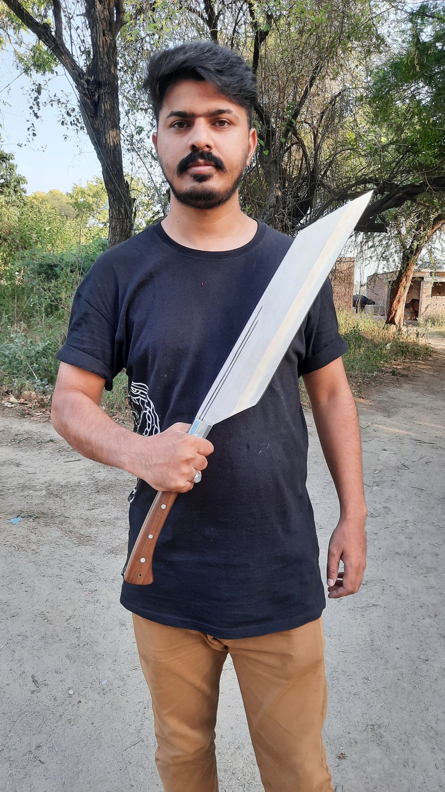 30" Hand-Forged Fierce Machete Sword with Leather Sheath - Image 6
